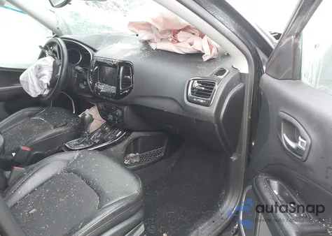 2020 Jeep Compass Altitude 4X4 from USA, damaged, VIN 3C4NJDBB5LT112261